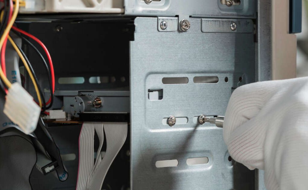 Jak dobrać zasilacz do płyty głównej i podzespołów?